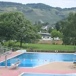 Weinhof Gassen בית הארחה