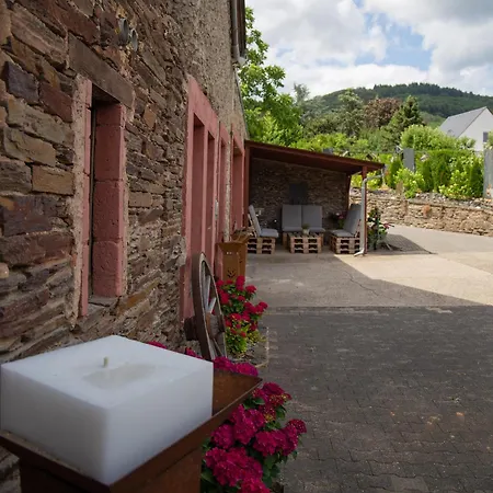 Weinhof Gassen Kröv