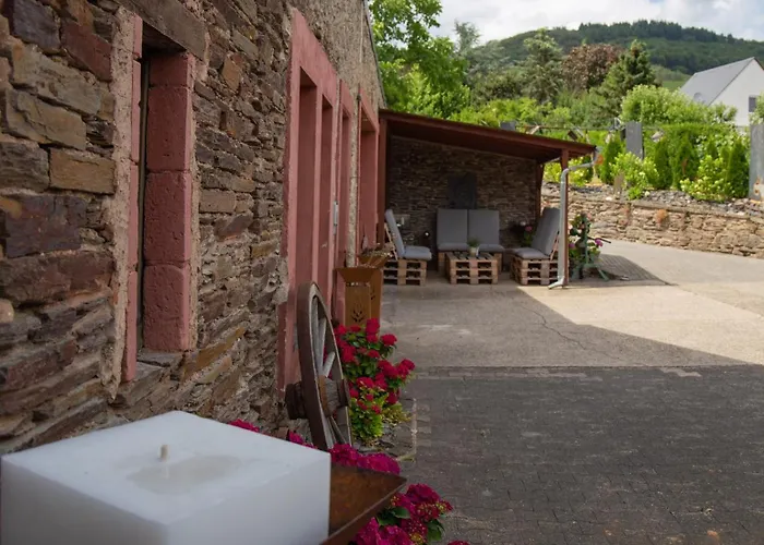 Weinhof Gassen Kröv